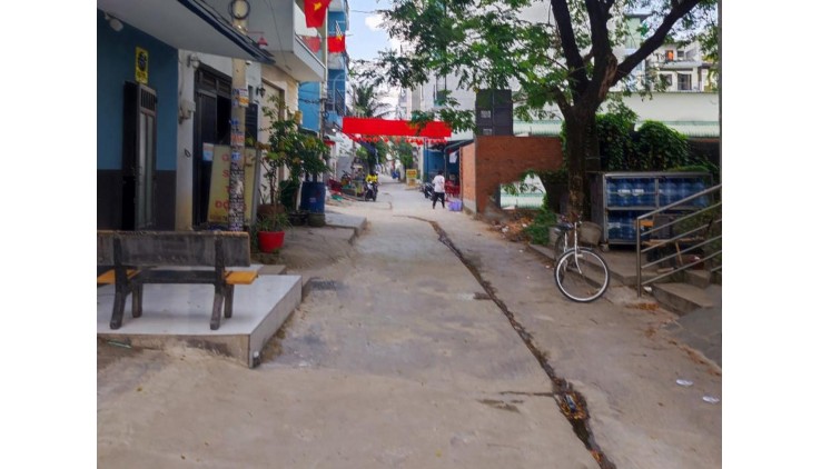 Bán nhà trọ vườn lài phường An Phú Đông Quận 12, 18 phòng, dòng tiền 60tr, hẻm 3m, giá chỉ 1x tỷ